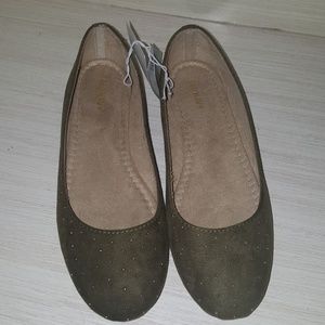 Old navy flats